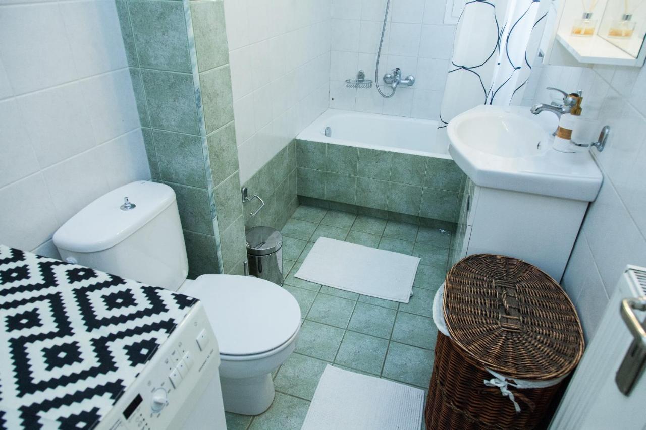 Lovely Apt In Peristeri أثينا المظهر الخارجي الصورة
