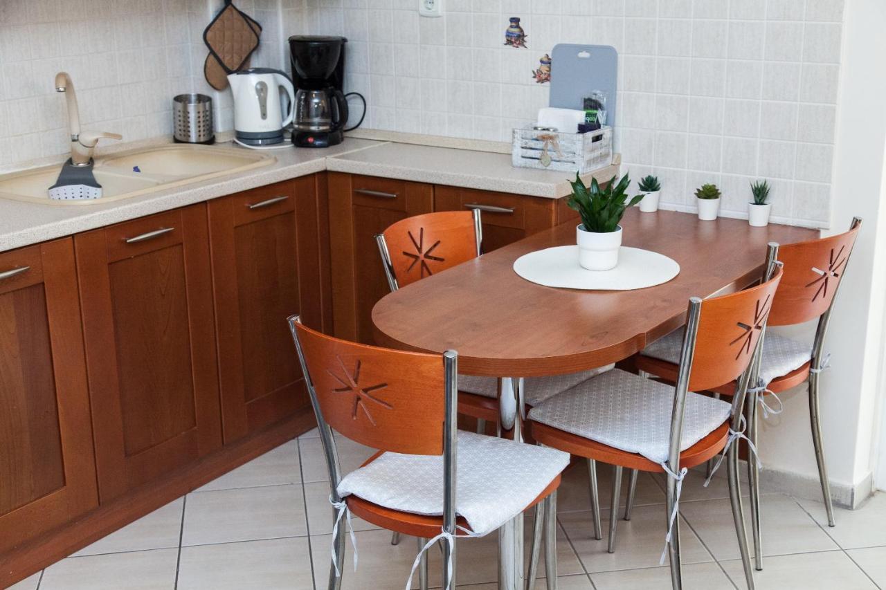 Lovely Apt In Peristeri أثينا المظهر الخارجي الصورة