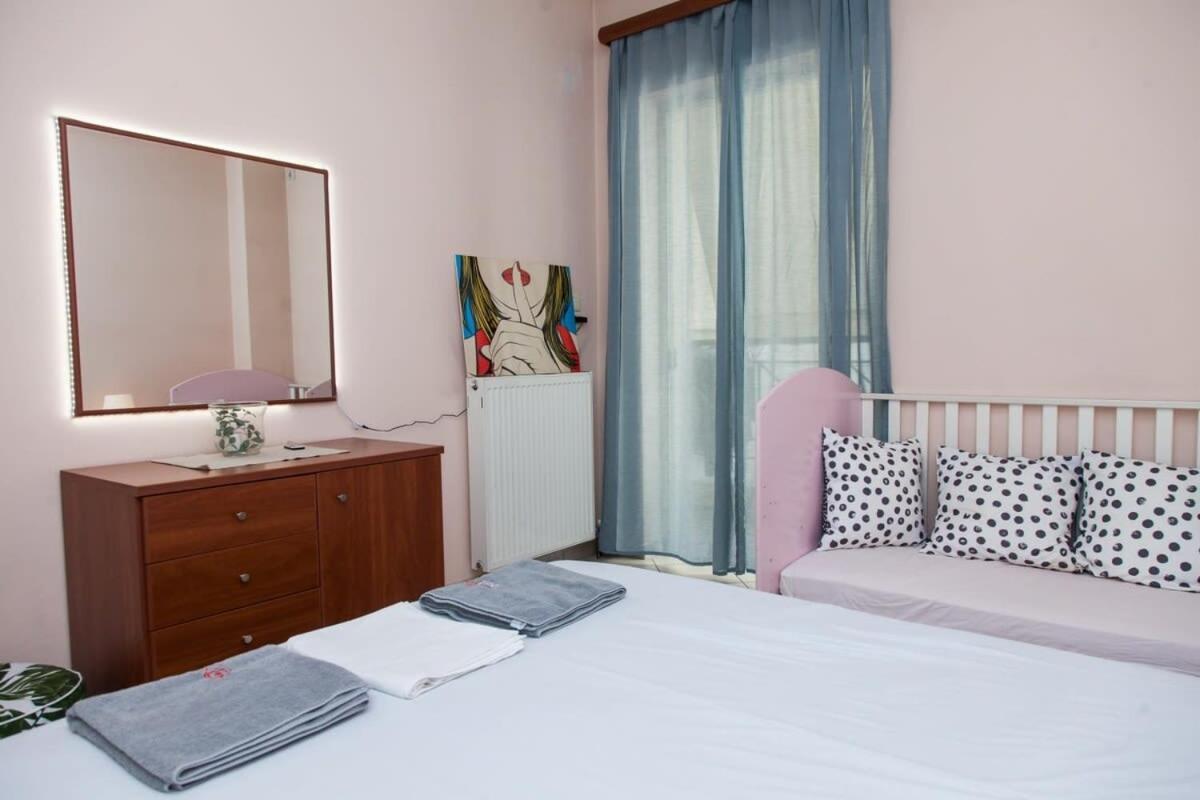 Lovely Apt In Peristeri أثينا المظهر الخارجي الصورة