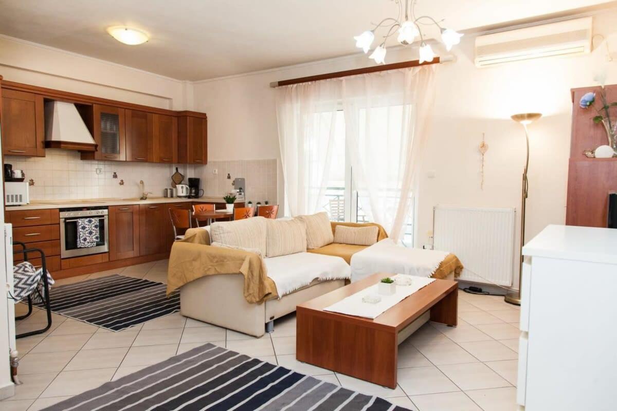 Lovely Apt In Peristeri أثينا المظهر الخارجي الصورة