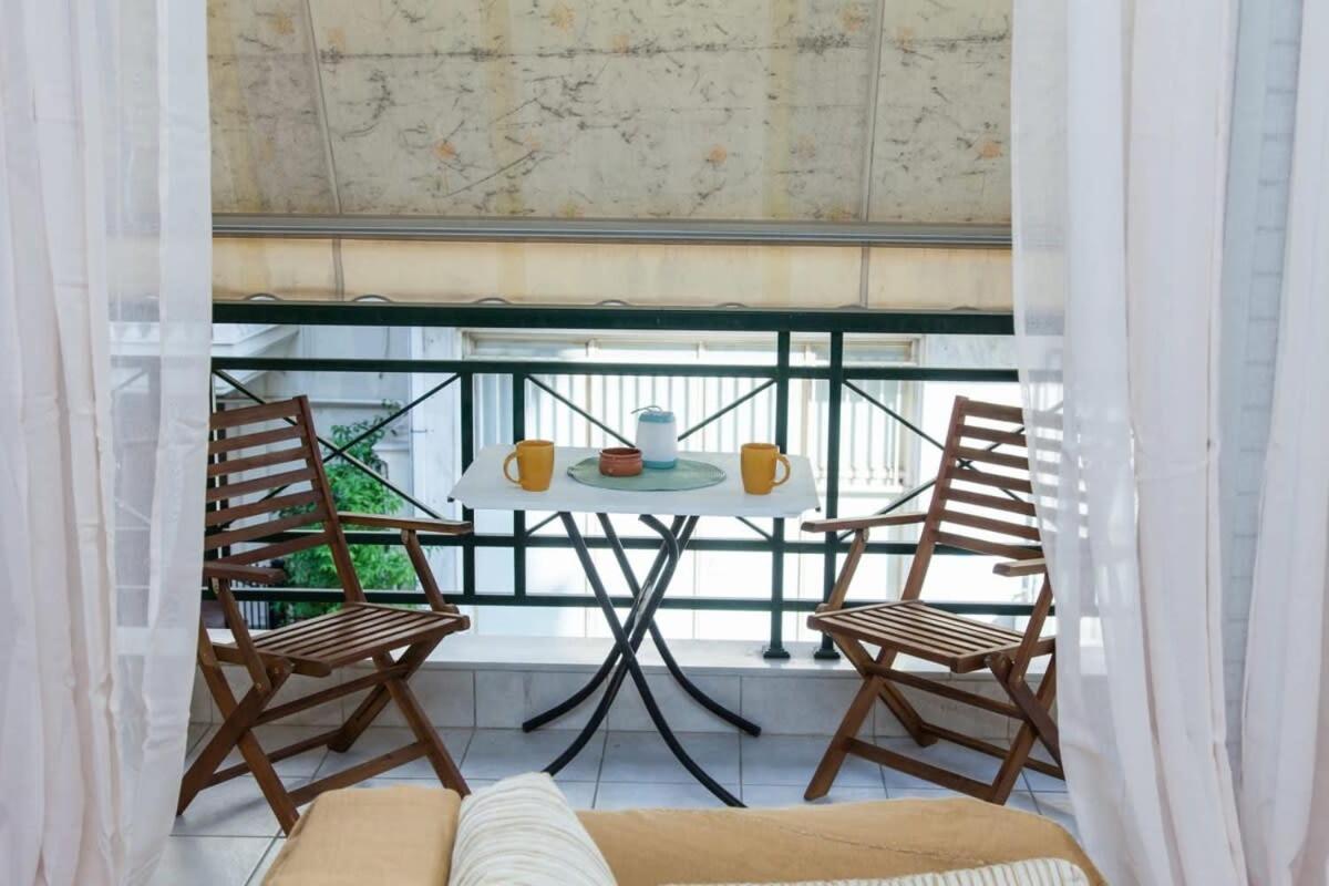 Lovely Apt In Peristeri أثينا المظهر الخارجي الصورة