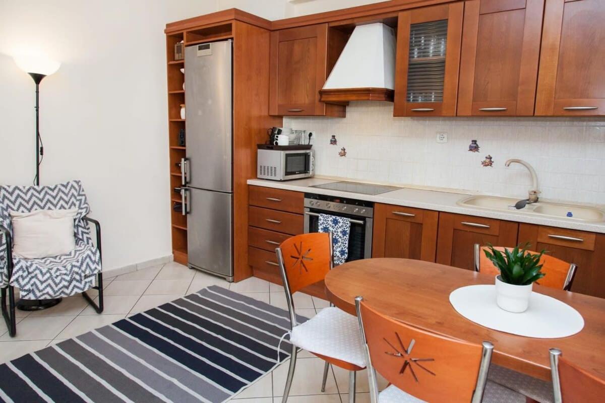 Lovely Apt In Peristeri أثينا المظهر الخارجي الصورة